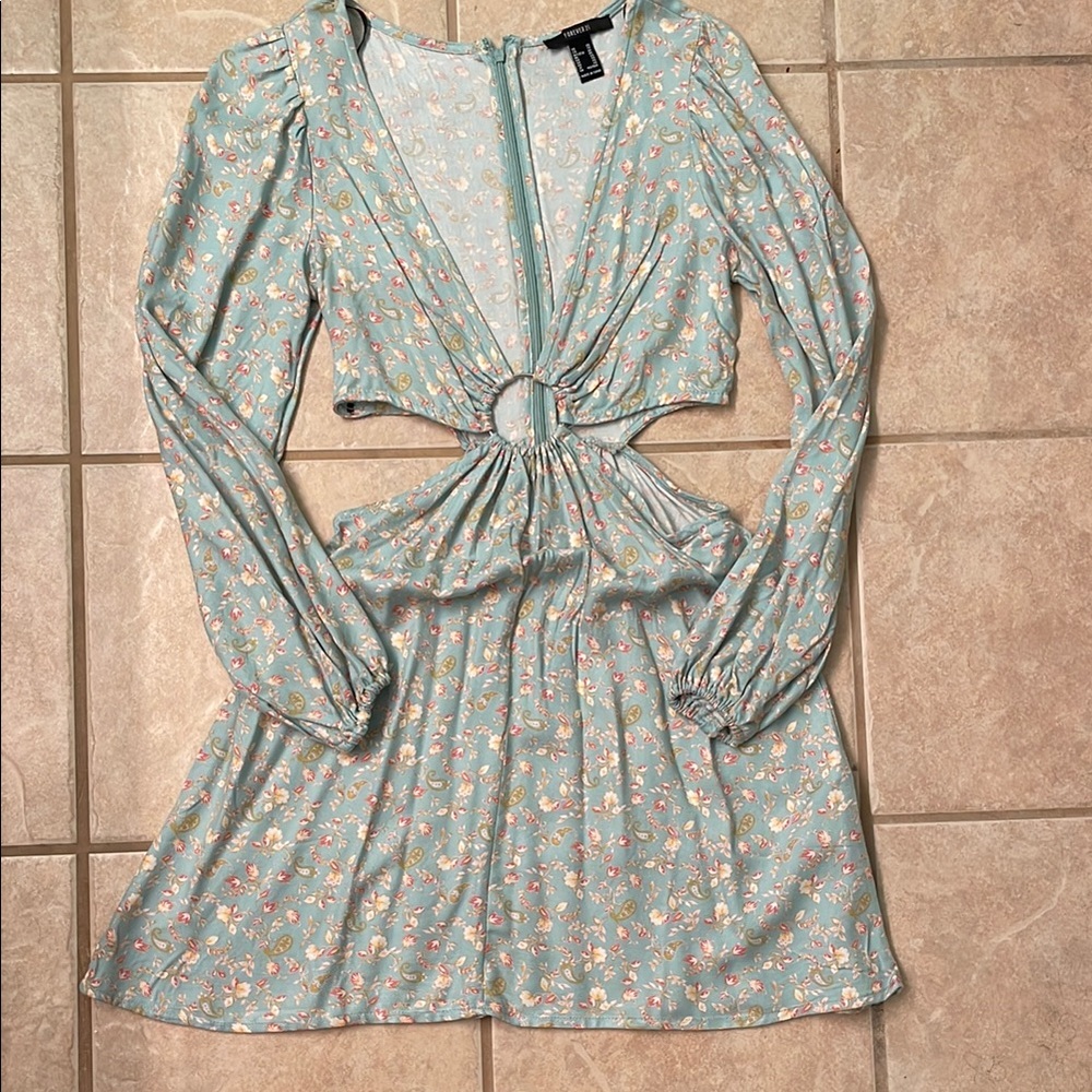 Elegant Long Sleeve Floral Dress in Soft Blue